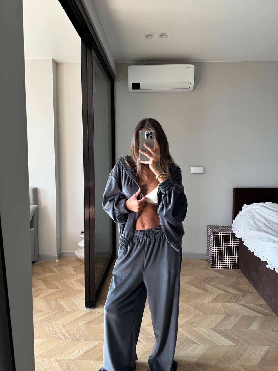 Velour tracksuit Grey